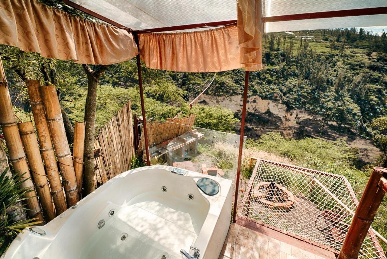 Nayon Xtreme Valley Hotel Quito Zewnętrze zdjęcie